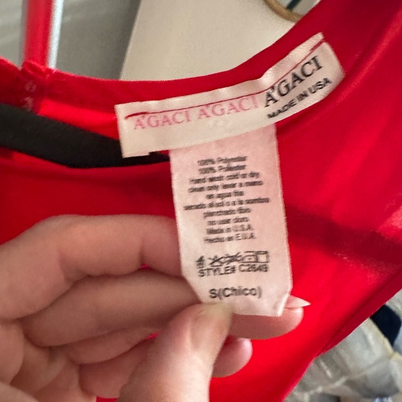 Red Formal/Casual Sleeveless Blouse with Lace detailing - Picture 4 of 4